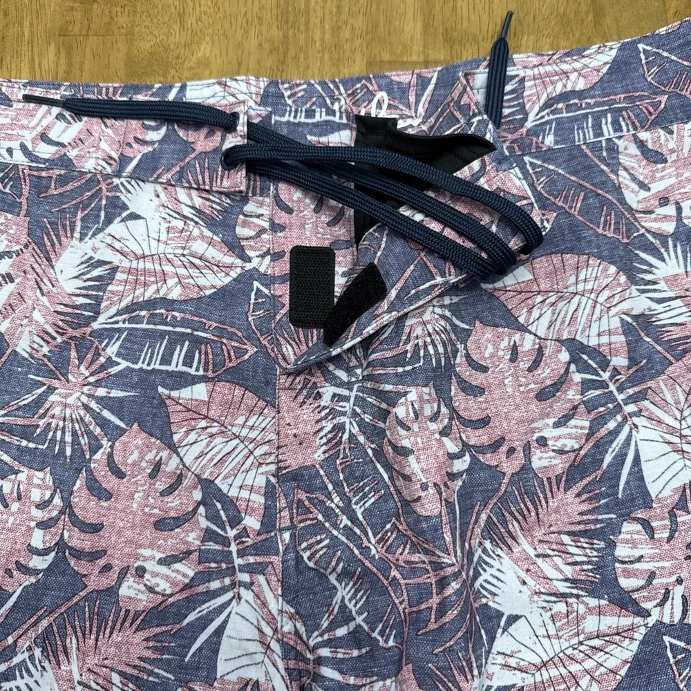 Travis Mathew Foot the Bill board shorts men's 36 Tropical‎ Hawaiian swim beach